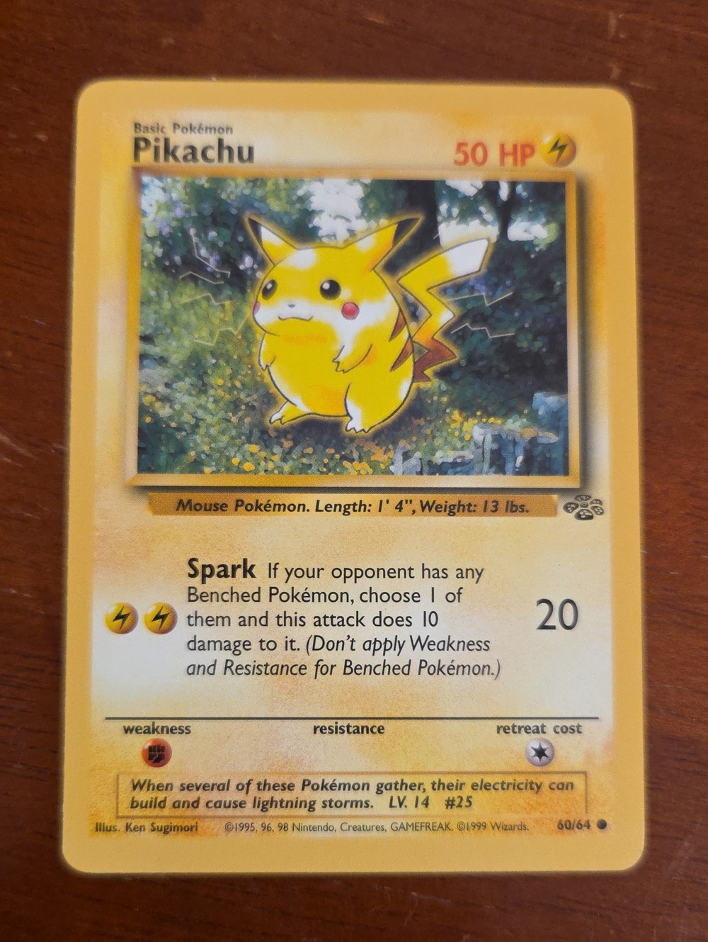 Pokemon Jungle Set 1999 Pikachu Trading Card (60/64)
